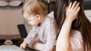 SOBRECARGA MATERNA: O QUE É COMO AFETA A SAÚDE MENTAL